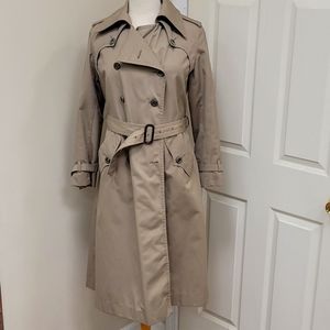 Siara originals raincoat M